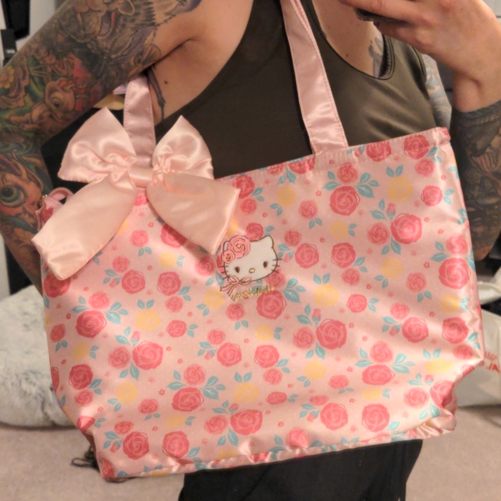 Sanrio Hello Kitty fabulous rose pattern pink bag limited edition Japan